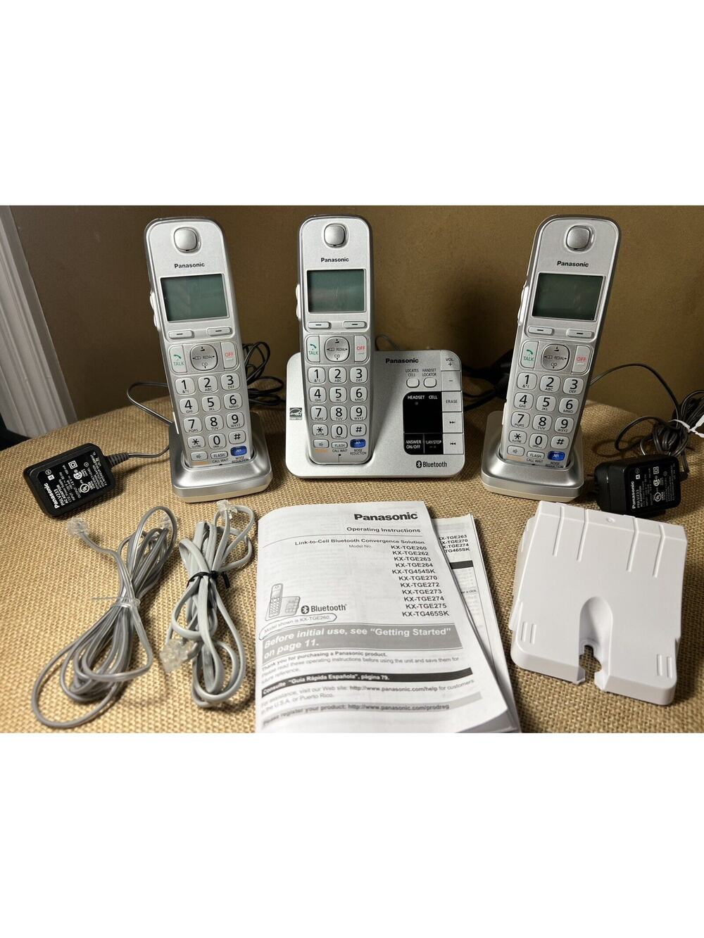 Panasonic KX-TGE260 Cordless Phone System -3 phones- with Answering System